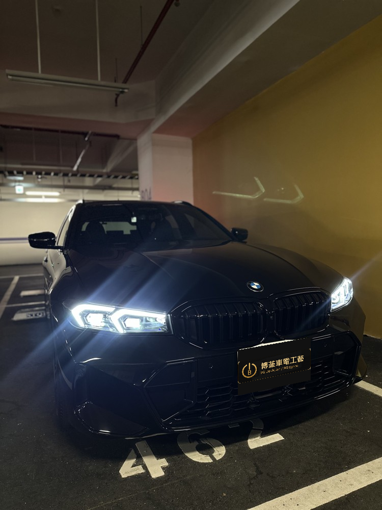 BMW 3 Series Touring LCI 於博菳南港店安裝行車記錄器的車頭外觀